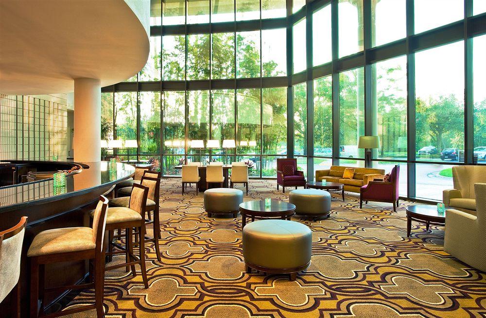 Sheraton Tampa Brandon Hotel Exterior photo