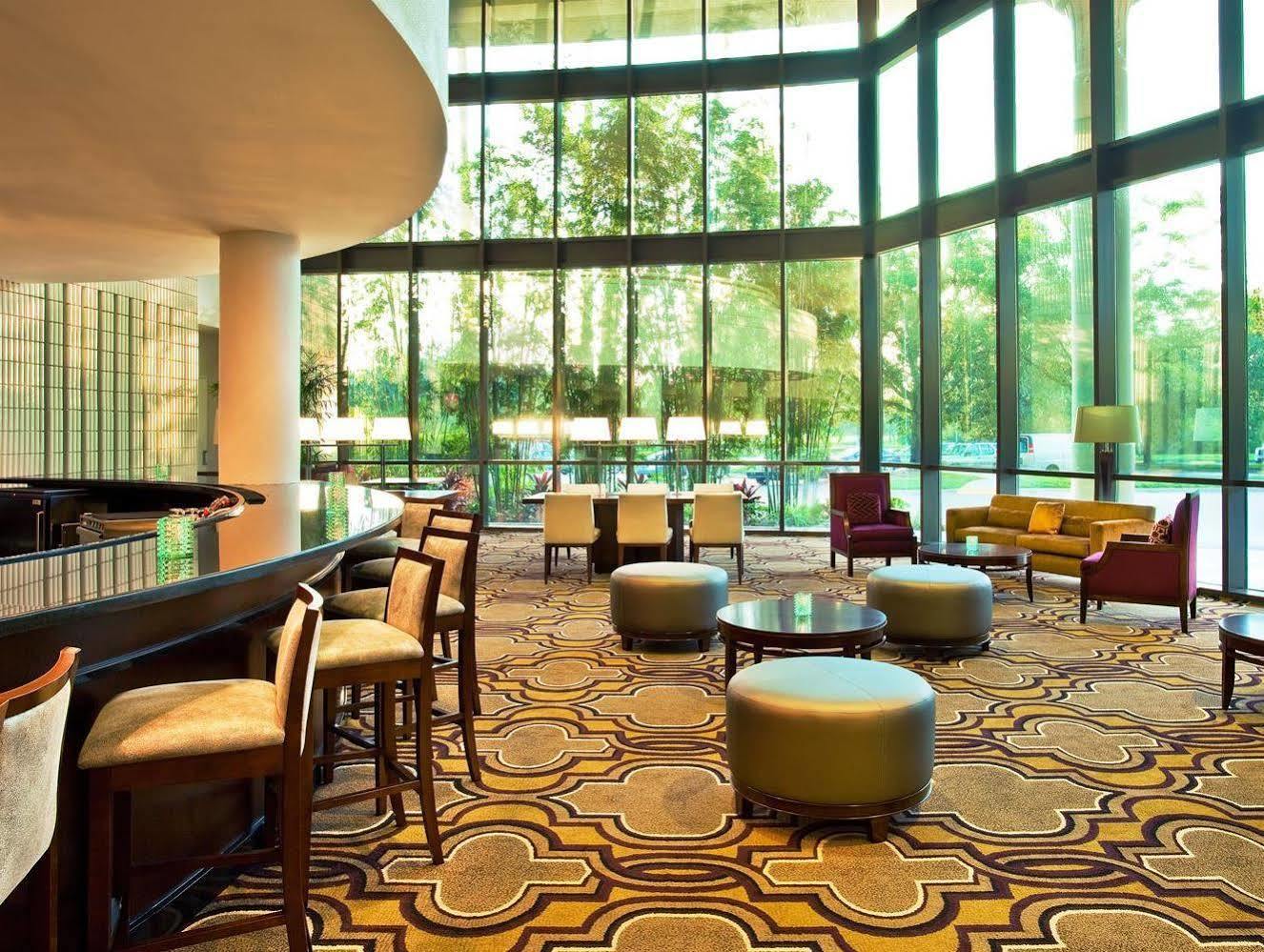 Sheraton Tampa Brandon Hotel Exterior photo
